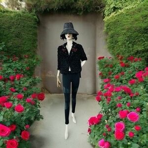 ALBERTO MAKALI Cropped Blazer S Jeweled Floral Fuzzy Jacket Black Red Green EXC